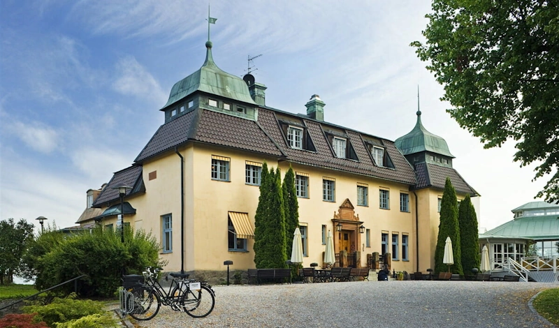 Såstaholm Hotell & Konferens - Historisk charm och konstnärlig flair
